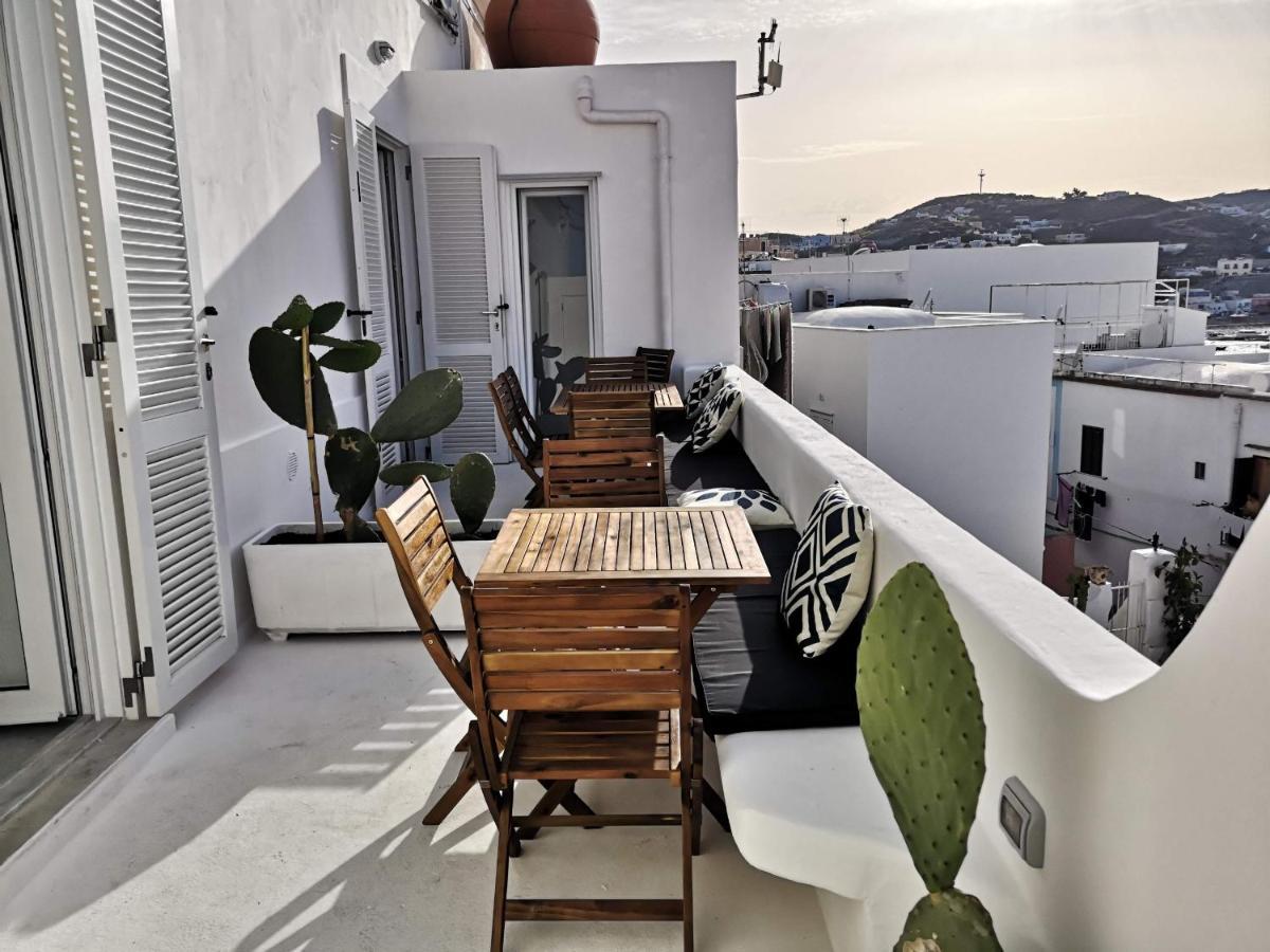 Immobiliare Turistcasa - Corso Umberto 111 Apartment Ponza Exterior photo